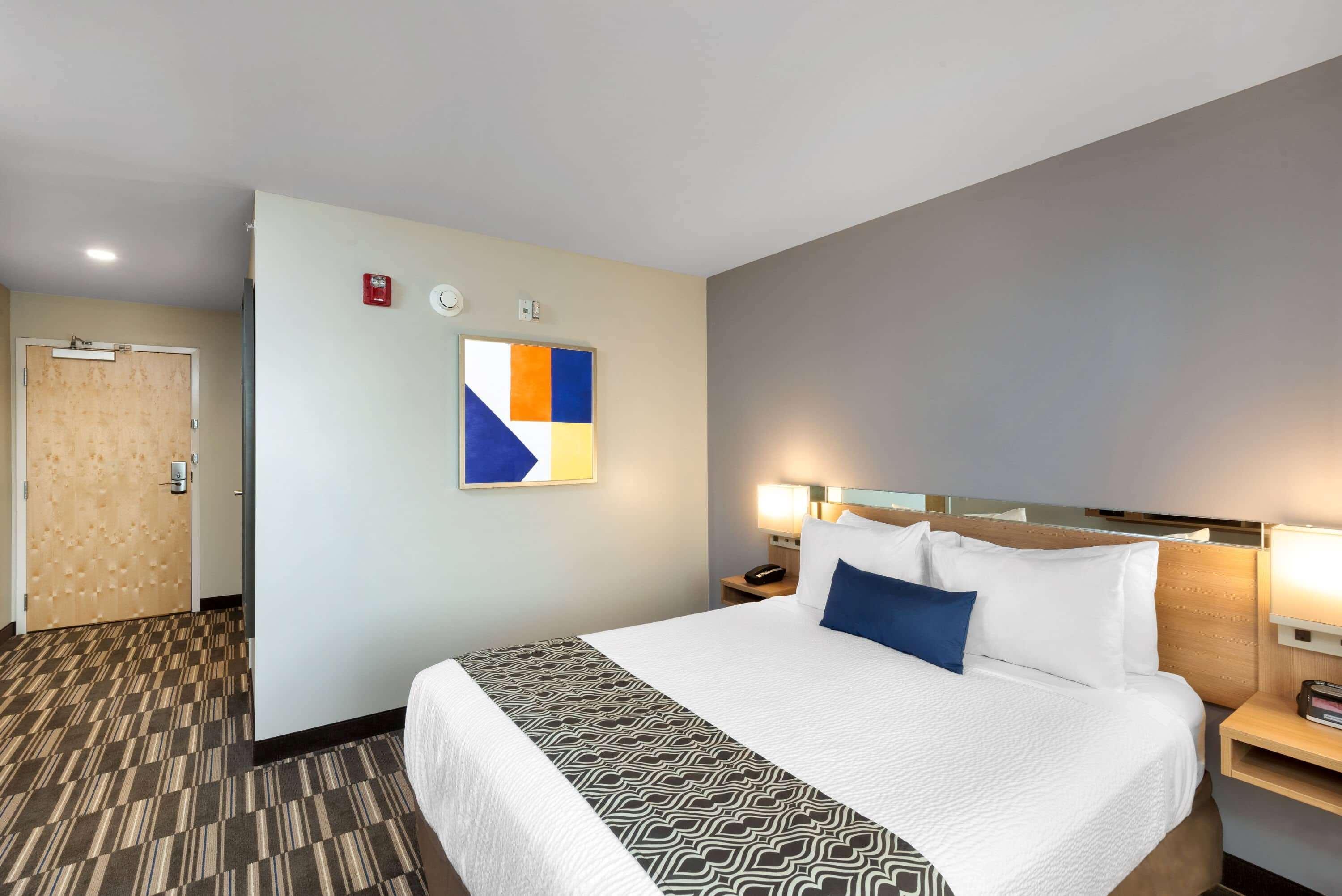 Microtel Inn & Suites By Wyndham Farmington Exterior photo