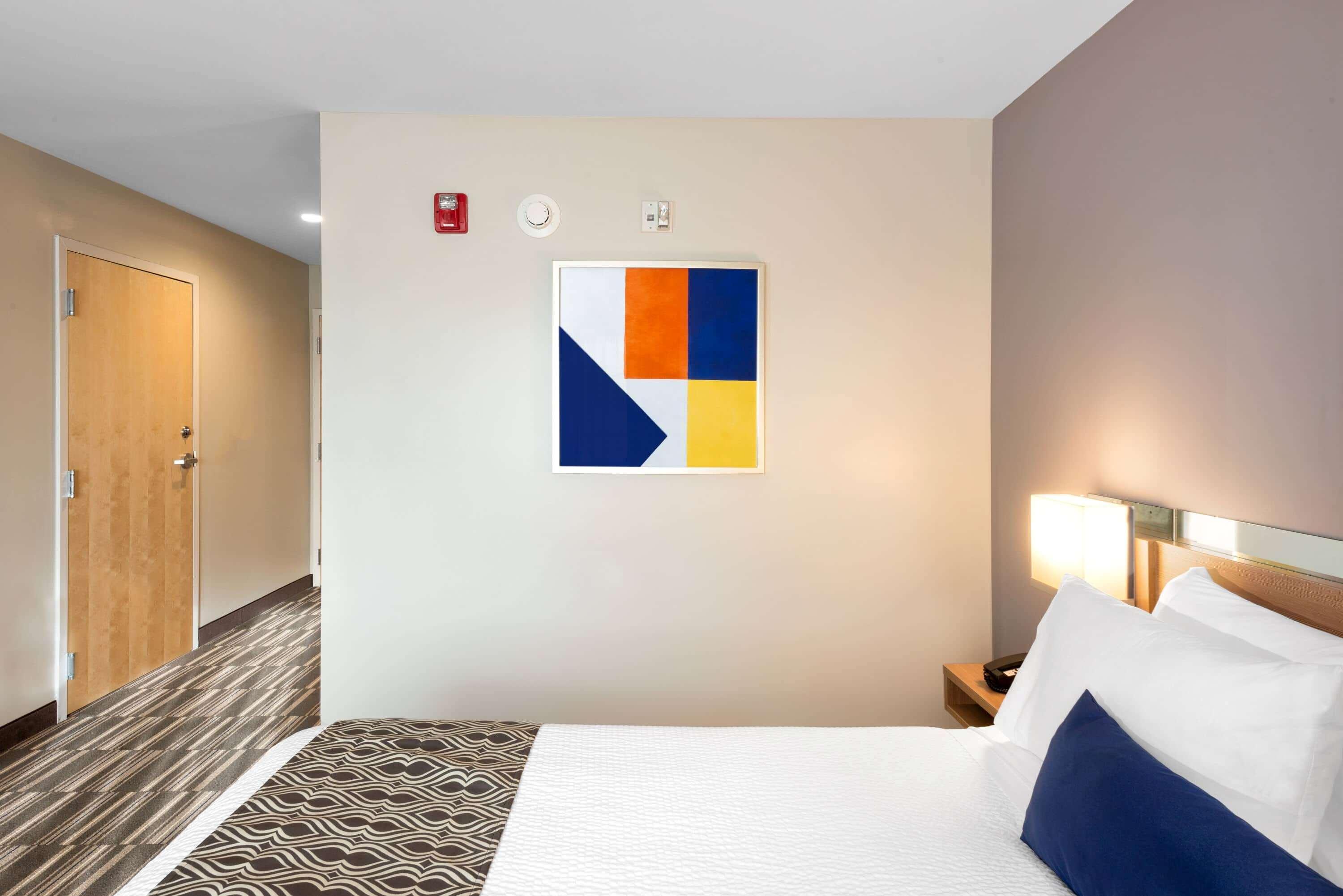 Microtel Inn & Suites By Wyndham Farmington Exterior photo